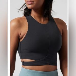 Athleta‎ NWT Women’s Conscious Cut Out Crop D-dd Size XS Color Black
